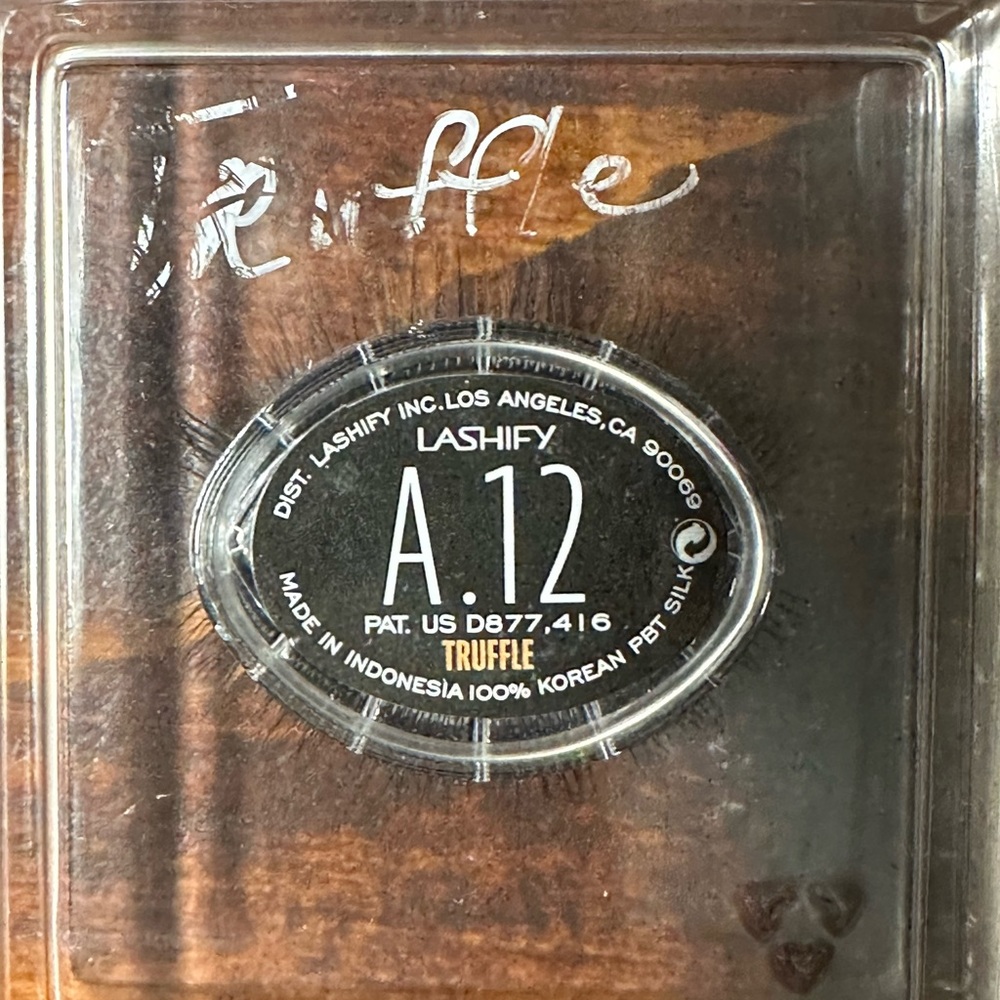 Lashify - Truffle - A12